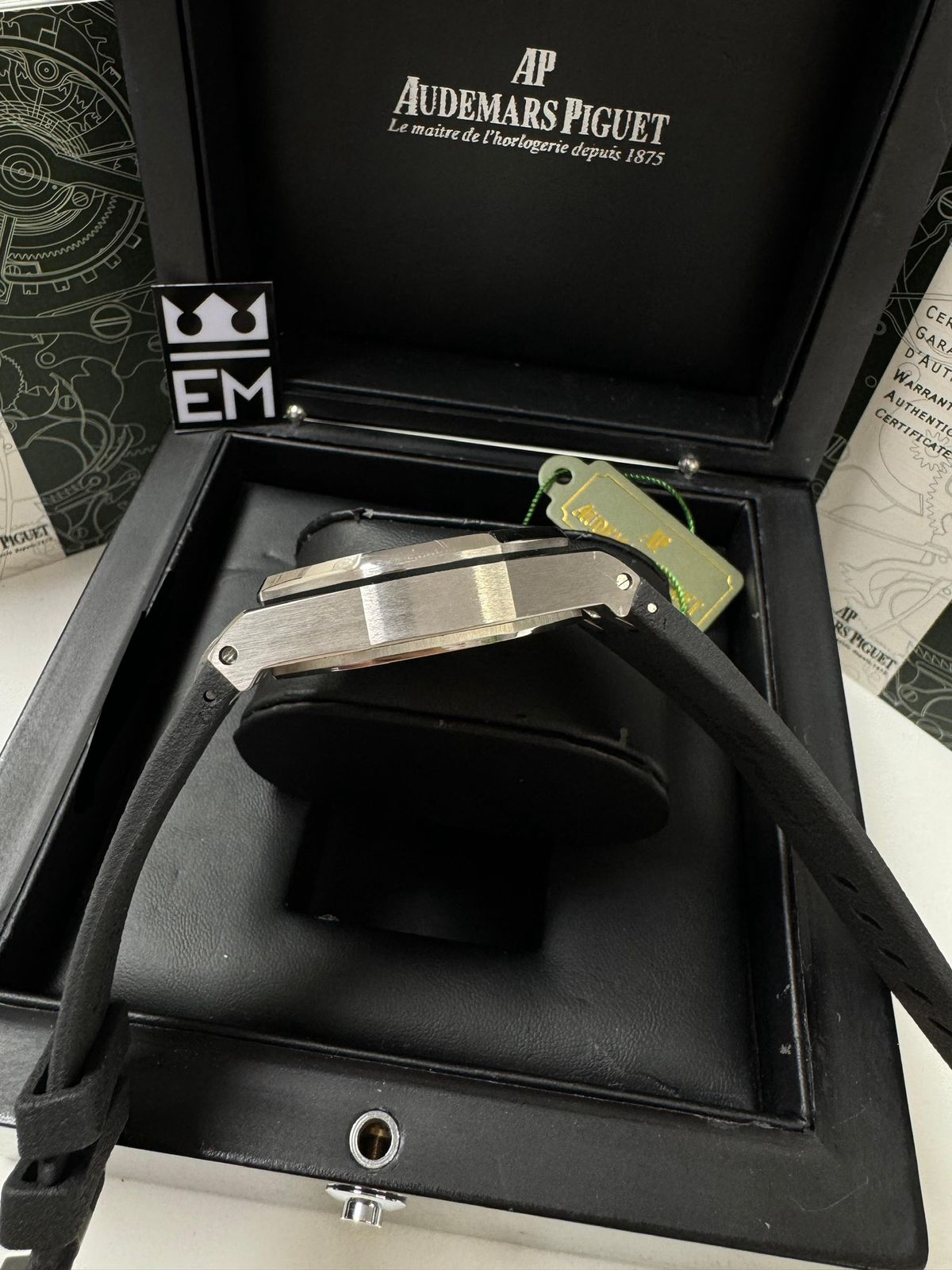 Audemars Piguet Offshore Masculino Réplica Premium Cronógrafo Quartzo Safira Aço Inoxidável