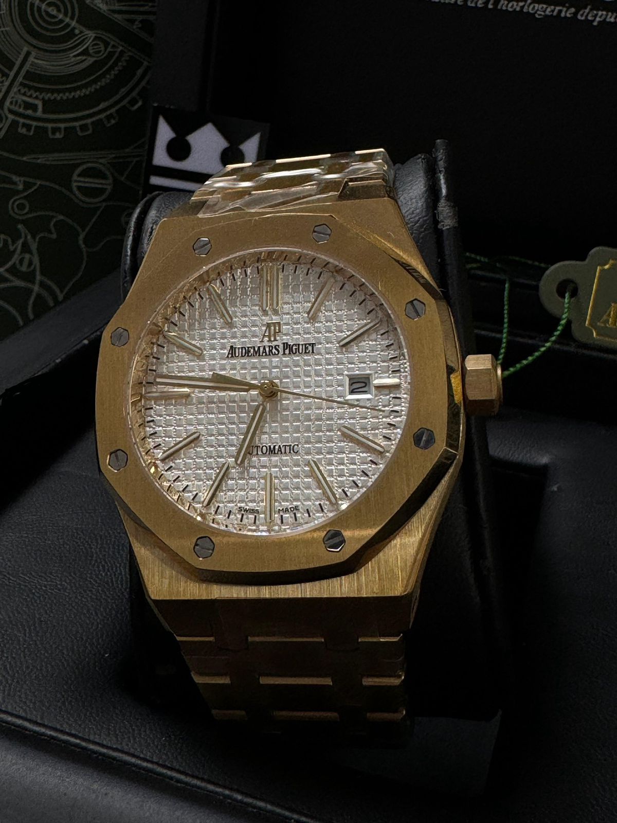 Audemars Piguet Royal Oak Premium Dourado Automático 41mm Réplica Aço Inoxidável Safira