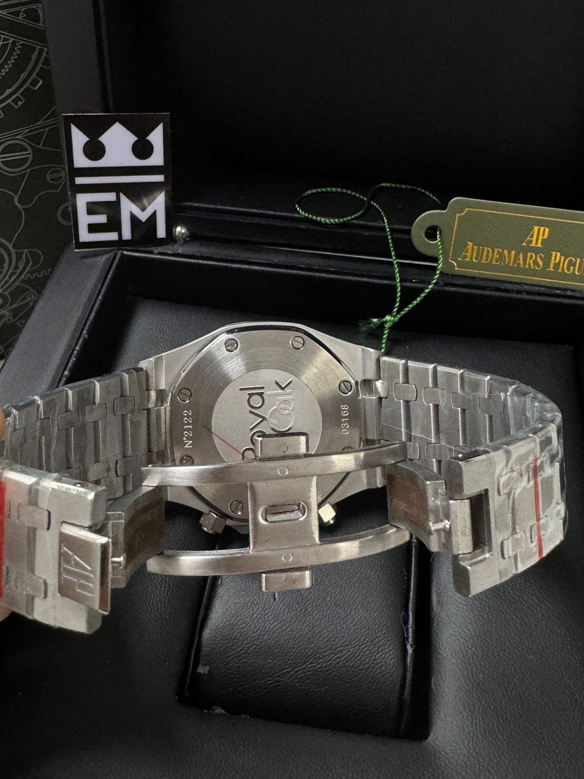 Audemars Piguet Royal Oak Réplica Premium: Qualidade Suíça, Design Icônico com Garantia