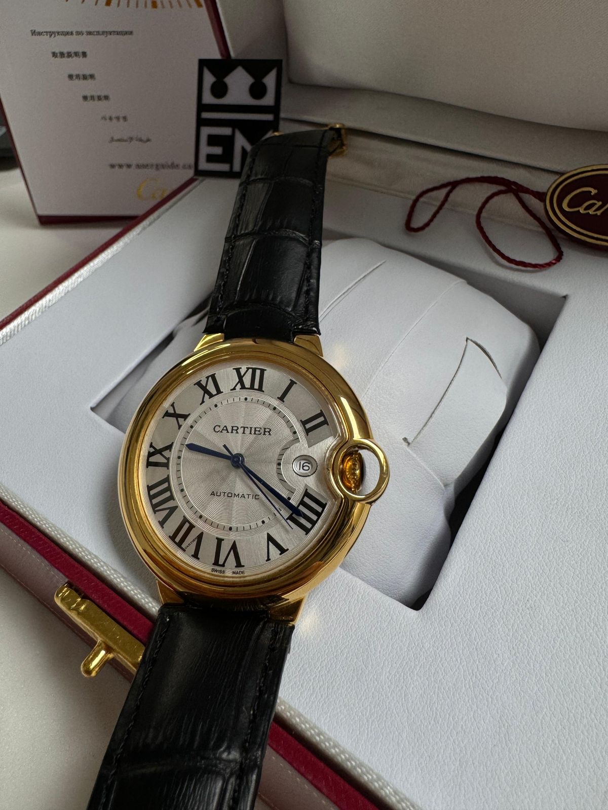 Relógio Cartier Ballon Réplica Premium Masculino Automático Couro Safira Luxo