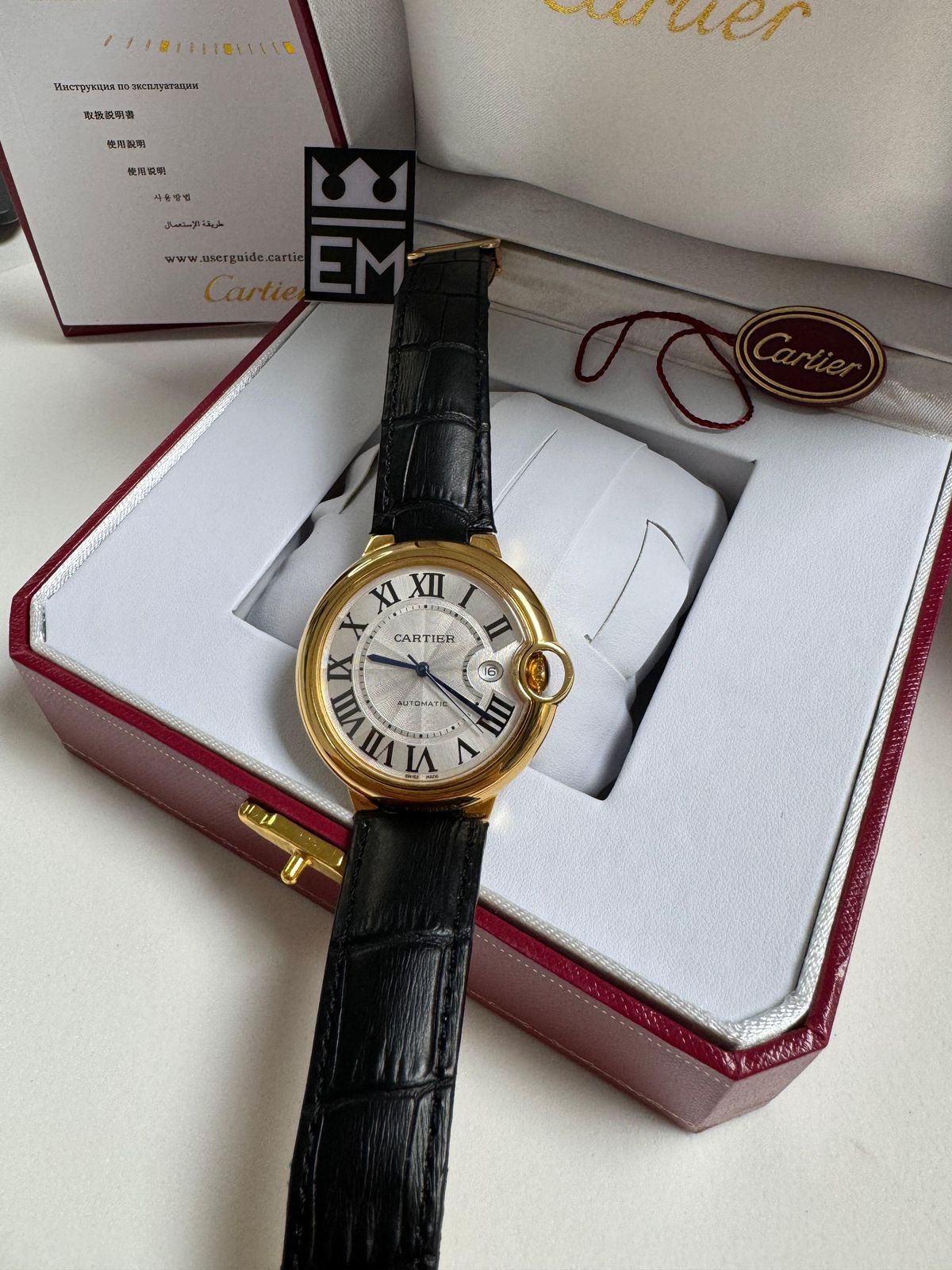 Relógio Cartier Ballon Réplica Premium Masculino Automático Couro Safira Luxo