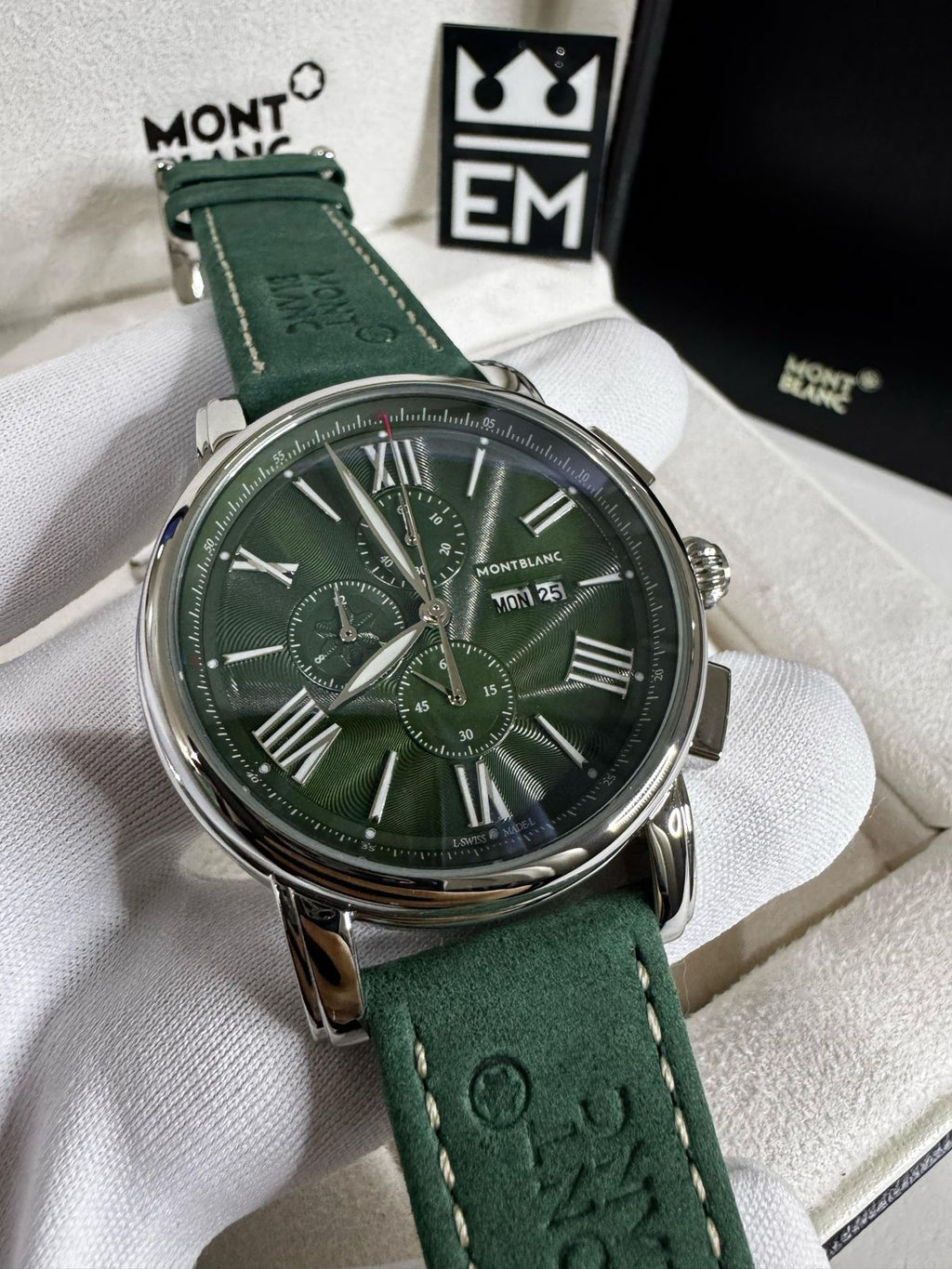 Relógio Montblanc 4810 Quartzo Safira Couro Verde Premium Masculino Elegante