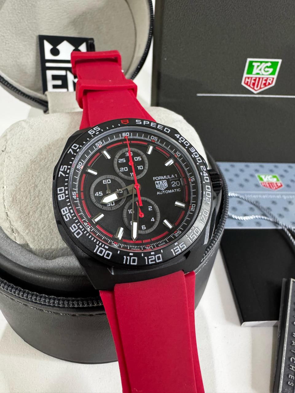 Relógio TAG Heuer Fórmula 1: Máquina Quartz, Vidro Safira, Aço Inoxidável, Pulseira de Silicone